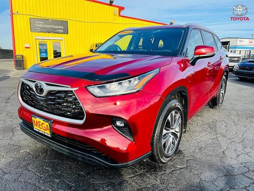 2022 Toyota Highlander XLE