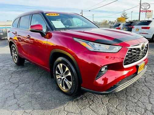 2022 Toyota Highlander XLE
