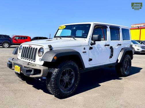 2016 Jeep Wrangler Unlimited Sahara