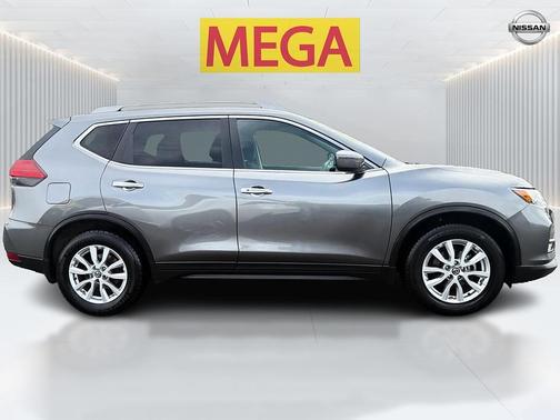 Gun Metallic 2017 Nissan Rogue SV