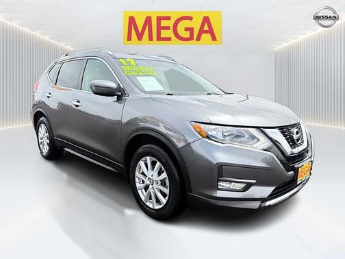 Gun Metallic 2017 Nissan Rogue SV