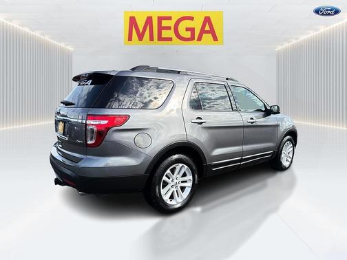 Sterling Gray Metallic 2014 Ford Explorer XLT