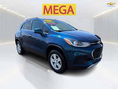 Pacific Blue Metallic 2019 Chevrolet Trax LT
