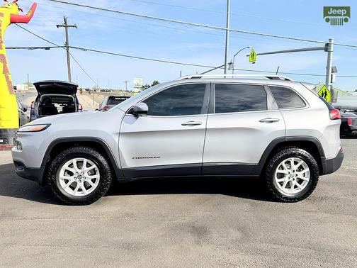 Billet Silver Metallic Clearcoat 2017 Jeep Cherokee Latitude