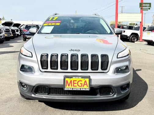 Billet Silver Metallic Clearcoat 2017 Jeep Cherokee Latitude