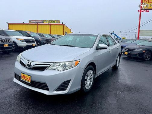 2013 Toyota Camry LE