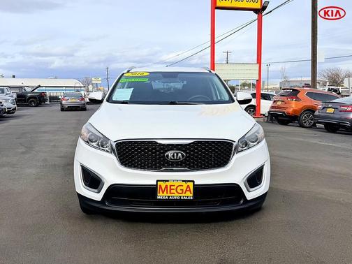 2016 Kia Sorento LX