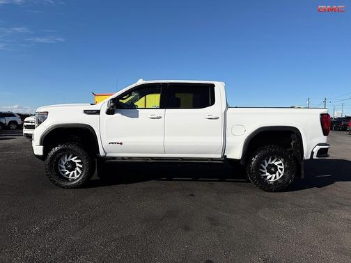 Summit White 2022 GMC Sierra 1500 AT4