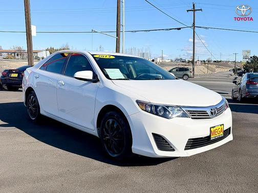 2014 Toyota Camry LE