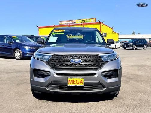 2022 Ford Explorer Base