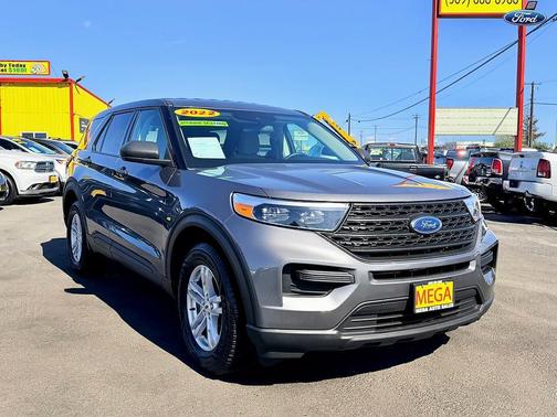 2022 Ford Explorer Base