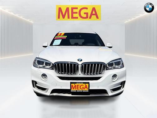White 2017 BMW X5 xDrive35i