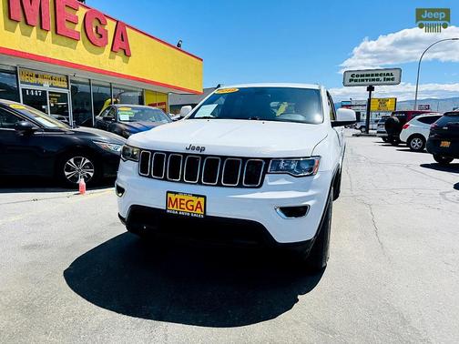 2019 Jeep Grand Cherokee Laredo