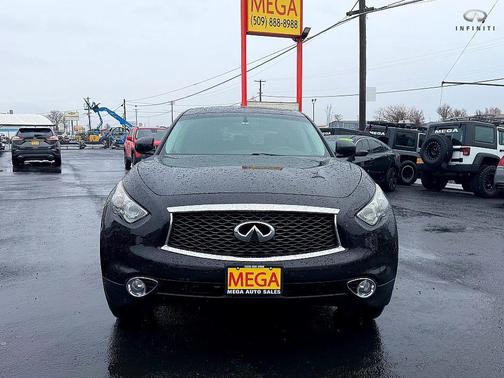 2017 INFINITI QX70 Base