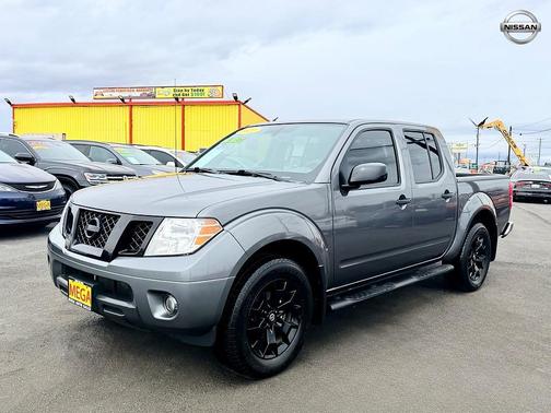 2021 Nissan Frontier SV