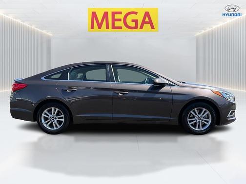 Dark Truffle 2016 Hyundai SONATA SE