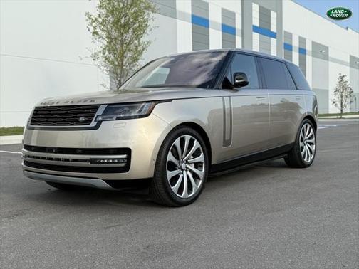 2023 Land Rover Range Rover P530 SE