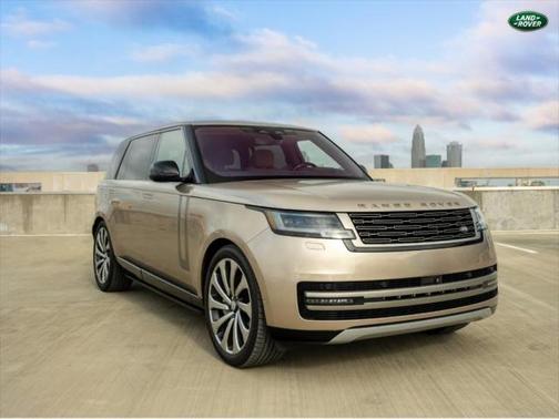2023 Land Rover Range Rover P530 SE