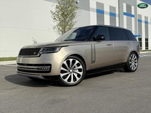 2023 Land Rover Range Rover P530 SE