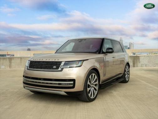 2023 Land Rover Range Rover P530 SE