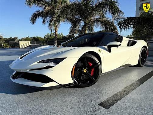 2022 Ferrari SF90 Spider Base
