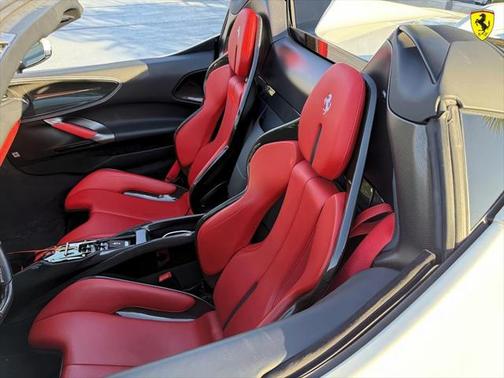 2022 Ferrari SF90 Spider Base