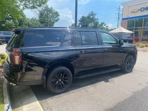 2022 Chevrolet Suburban RST