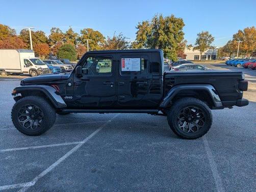2021 Jeep Gladiator Overland