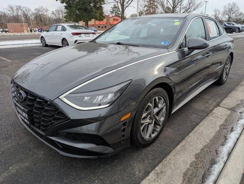2022 Hyundai SONATA SEL