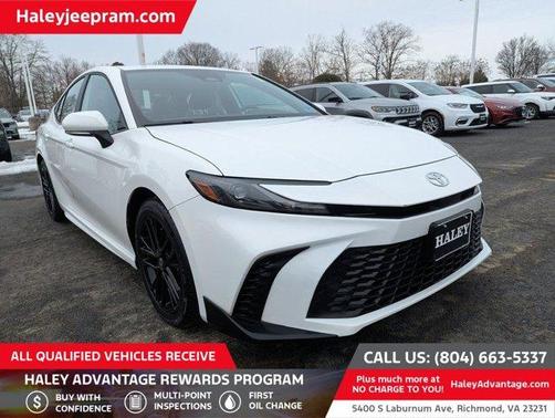 2025 Toyota Camry SE