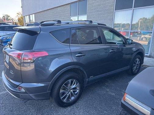 2017 Toyota RAV4 Hybrid XLE