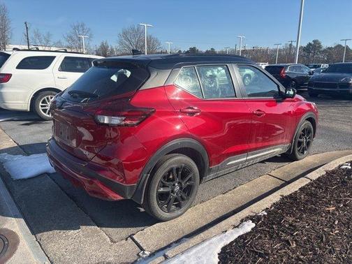 2023 Nissan Kicks SR