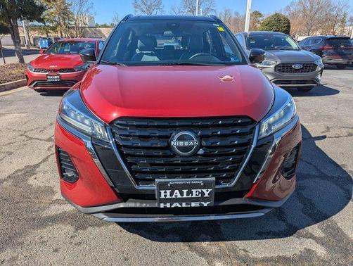 2023 Nissan Kicks SR