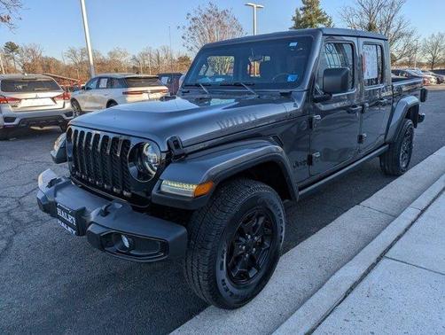 2022 Jeep Gladiator Sport