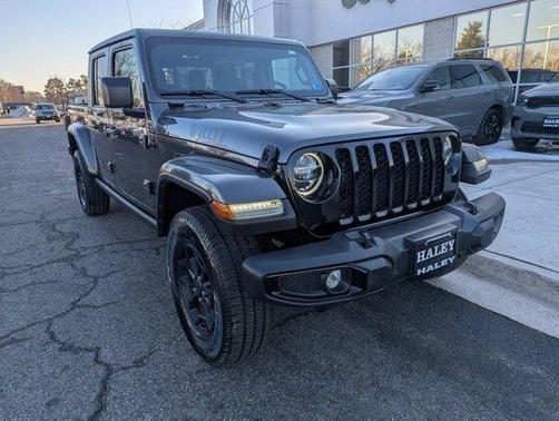 2022 Jeep Gladiator Sport