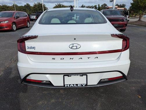 2023 Hyundai SONATA SE