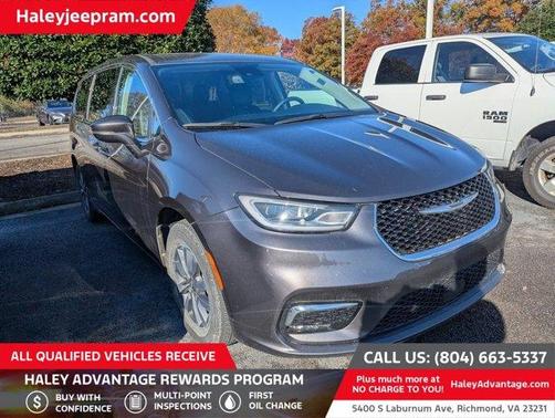 2022 Chrysler Pacifica Hybrid Touring L