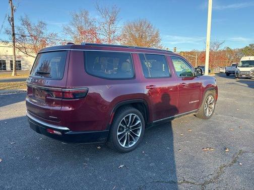 2022 Jeep Wagoneer Series III