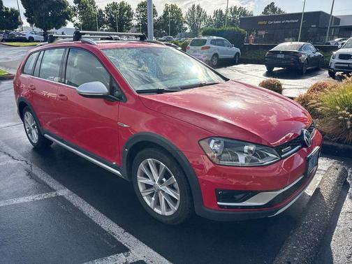 2017 Volkswagen Golf Alltrack TSI SE