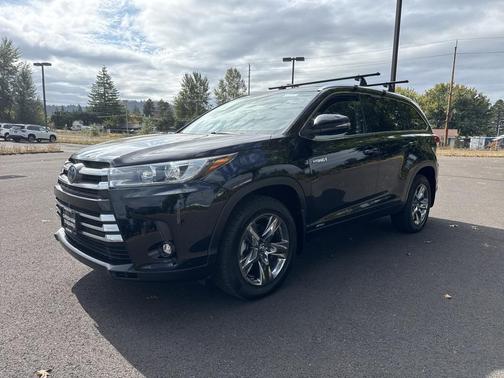 2019 Toyota Highlander Hybrid Platinum