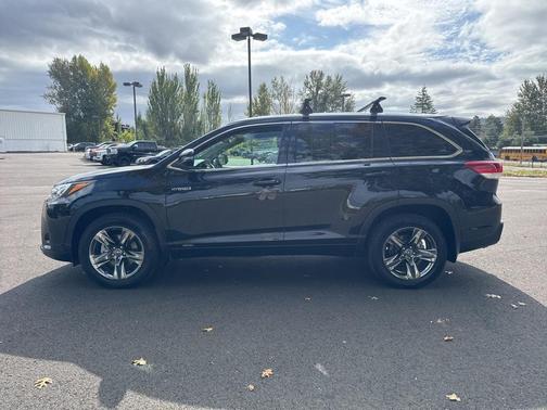 2019 Toyota Highlander Hybrid Platinum