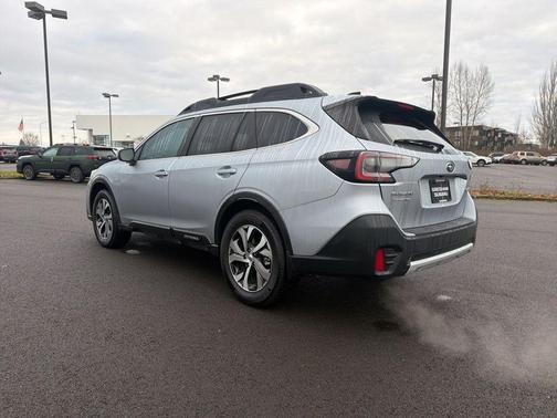 Ice Silver Metallic 2020 Subaru Outback Limited