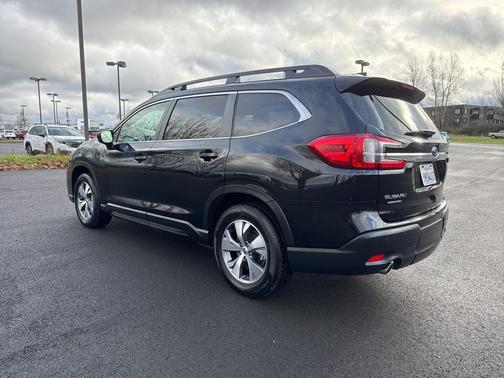2024 Subaru Ascent Premium 7-Passenger