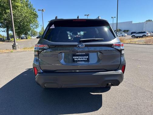 2025 Subaru Forester Premium
