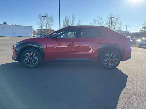 2026 Subaru Solterra Premium