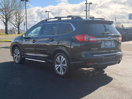 Gray 2019 Subaru Ascent Limited 8-Passenger