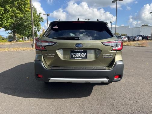 2025 Subaru Outback Touring XT