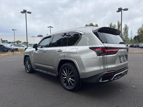 2023 Lexus LX 600 Base