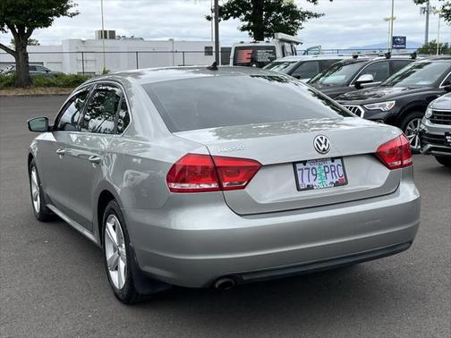 2013 Volkswagen Passat 2.5 SE