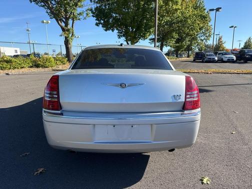 2006 Chrysler 300C Base